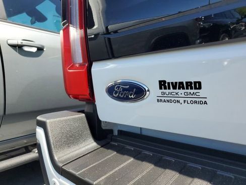 Used 2026 Ford F250 Platinum AWD/4WD image 6