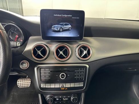 Used 2018 Mercedes-Benz GLA 250 4MATIC image 20