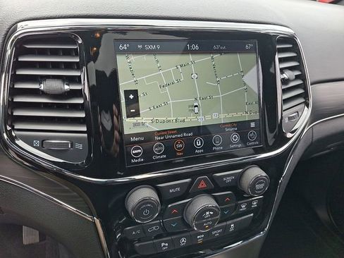 Used 2021 Jeep Grand Cherokee Limited AWD/4WD image 17