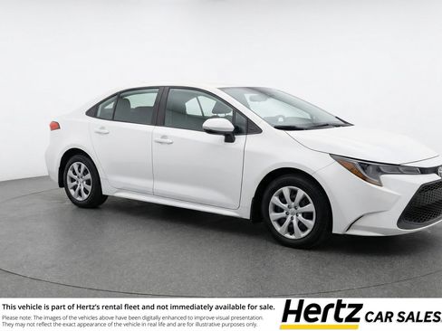 Used 2025 Toyota Corolla LE image 1