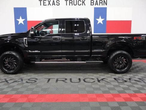 Used 2021 Ford F250 Lariat w/ Lariat Value Package AWD/4WD image 1
