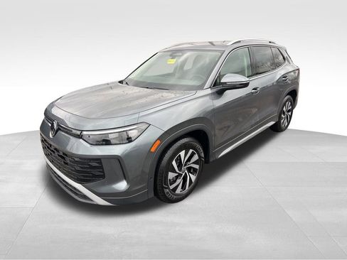 New 2026 Volkswagen Tiguan S image 1