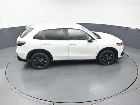 Certified 2023 Honda HR-V Sport image 39