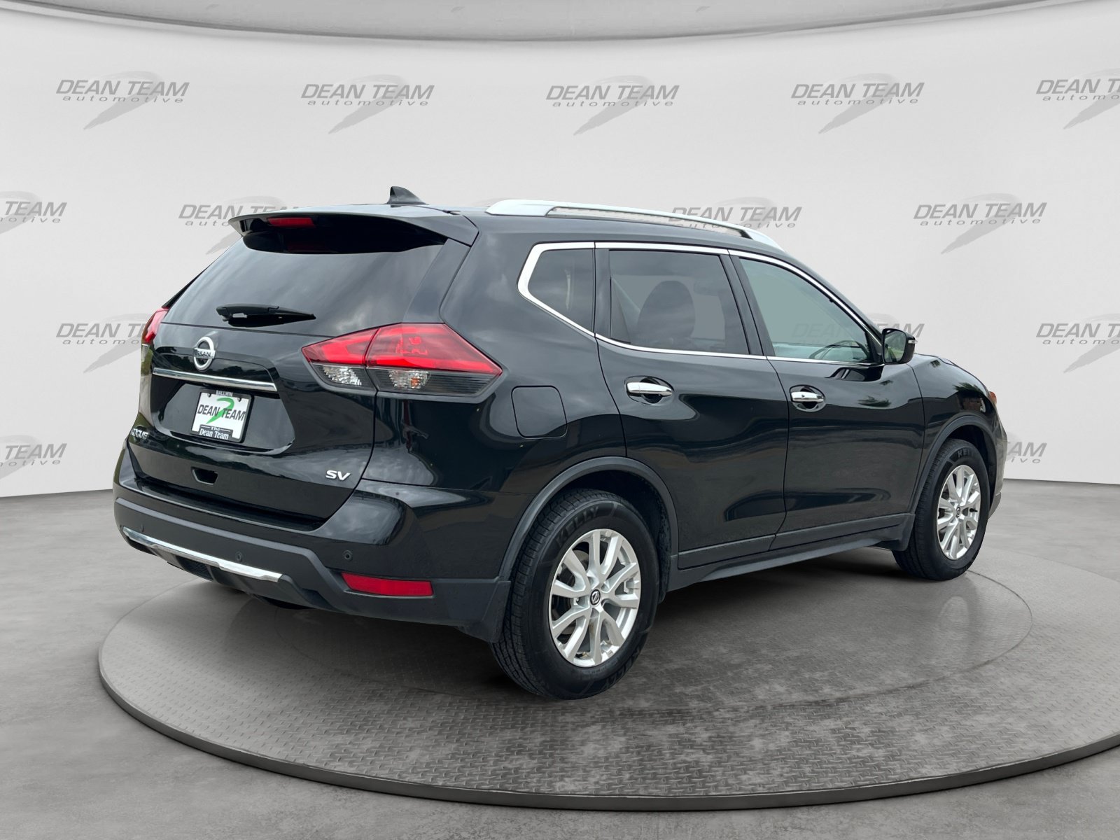 Used 2019 Nissan Rogue SV FWD image 8
