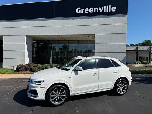 Used 2018 Audi Q3 2.0T Premium Plus w/ Premium Plus Package AWD/4WD image 2