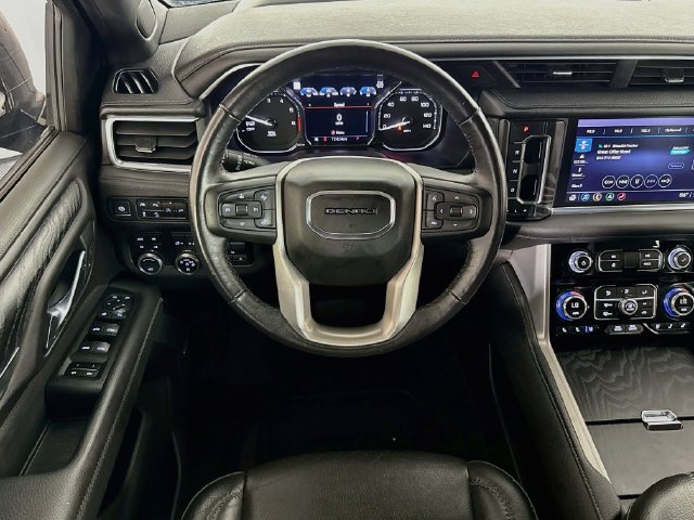 Used 2021 GMC Yukon XL Denali w/ Denali Ultimate Package AWD/4WD image 14