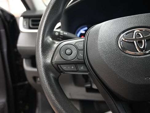 Used 2024 Toyota RAV4 XLE AWD/4WD image 23