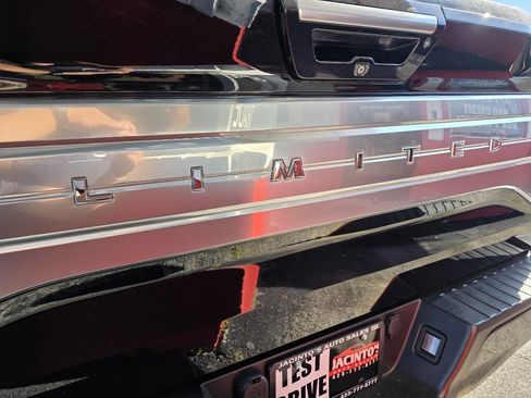 Used 2016 Ford F150 Limited w/ Trailer Tow Package image 10