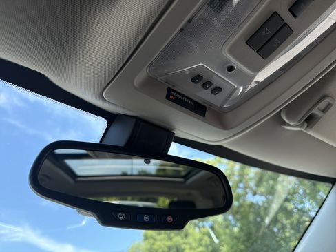 Used 2016 Cadillac SRX Luxury FWD image 25
