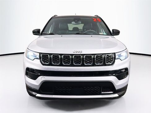 Used 2025 Jeep Compass Limited w/ Elite Group AWD/4WD image 2