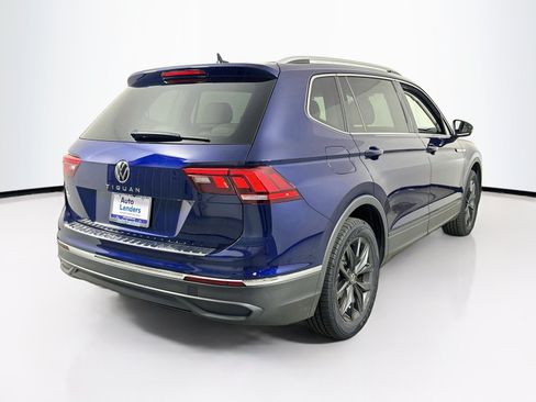 Used 2024 Volkswagen Tiguan SE FWD image 5