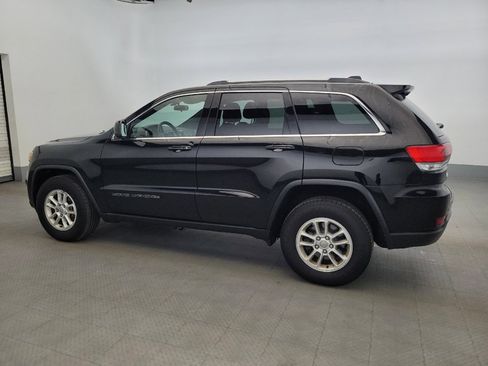Used 2019 Jeep Grand Cherokee Laredo AWD/4WD image 3
