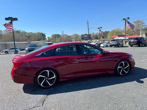Used 2018 Honda Accord Sport image 6