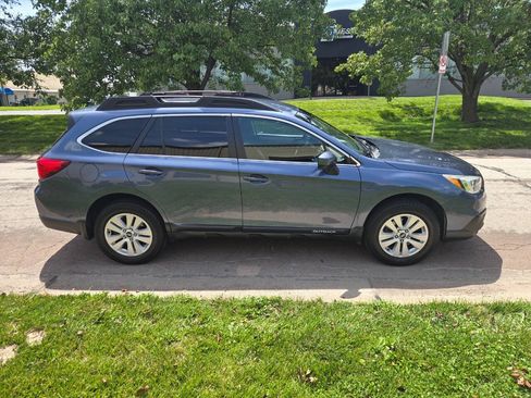 Used 2016 Subaru Outback 2.5i Premium AWD/4WD image 5
