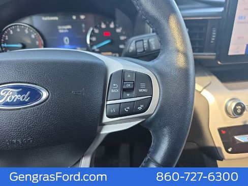 Certified 2022 Ford Explorer XLT w/ Equipment Group 202A AWD/4WD image 29