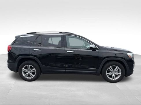 Used 2020 GMC Terrain SLE w/ Driver Convenience Package FWD image 3