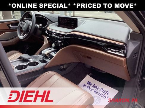 Used 2023 Acura MDX SH-AWD w/ Technology Package image 17