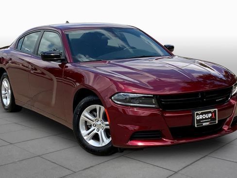 Used 2023 Dodge Charger SXT image 3