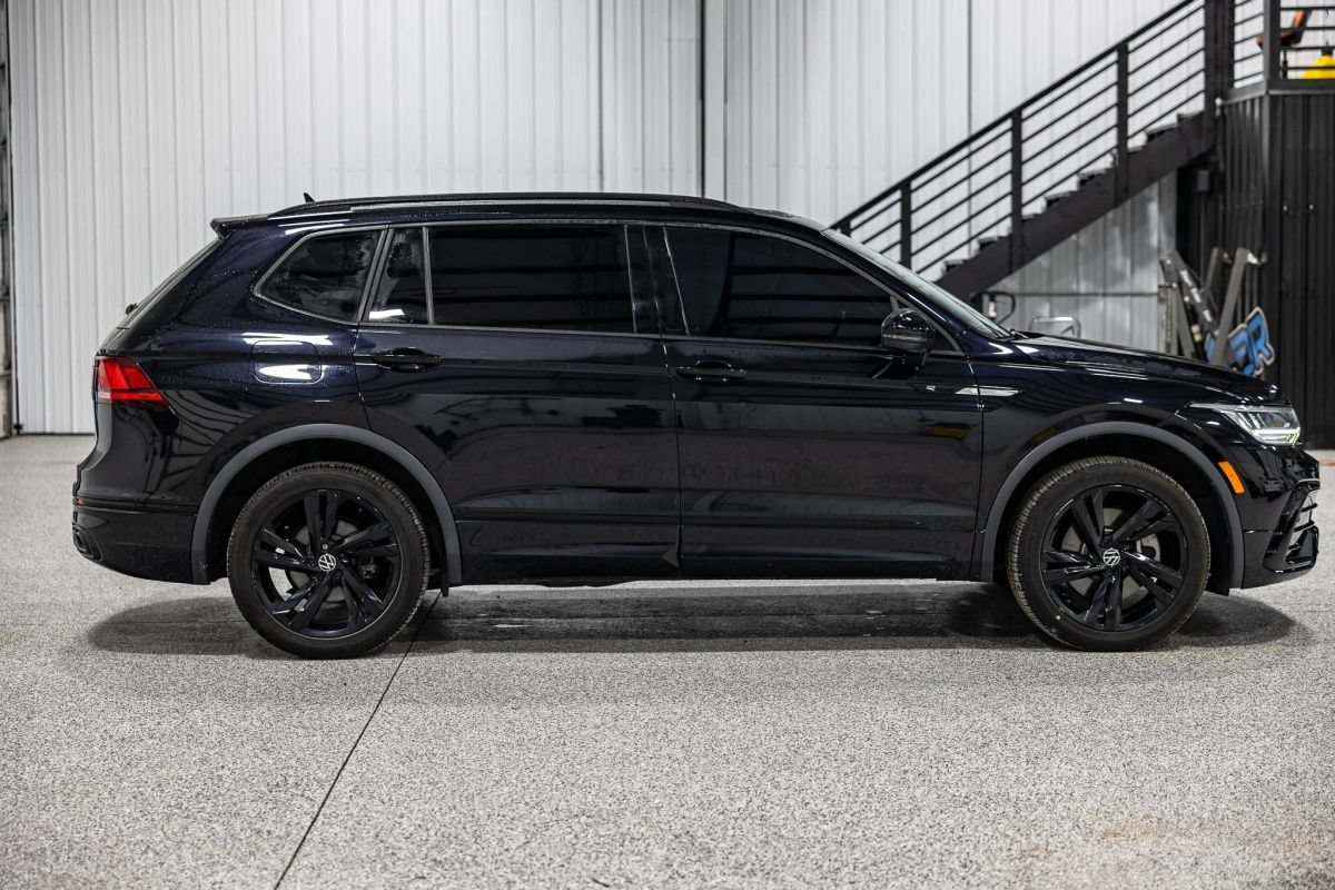 Used 2023 Volkswagen Tiguan SE R-Line FWD image 5