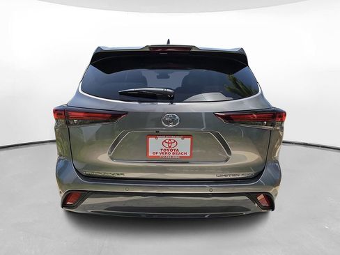 New 2026 Toyota Highlander Limited AWD/4WD image 5