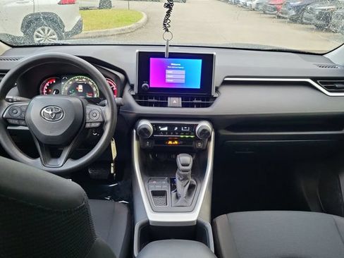 Used 2025 Toyota RAV4 LE FWD image 9