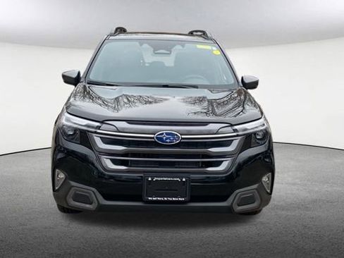 Certified 2025 Subaru Forester Limited AWD/4WD image 3