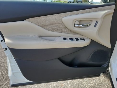 Used 2024 Nissan Murano SL image 18