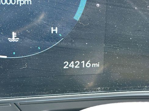 Used 2025 Hyundai Kona Limited image 28