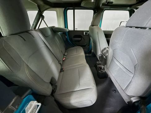 Used 2024 Jeep Wrangler Sport S image 24