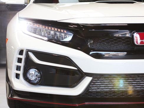 Used 2020 Honda Civic Type R image 9