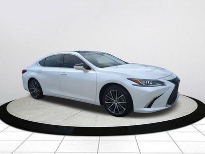 Certified 2025 Lexus ES 350 w/ Premium Package