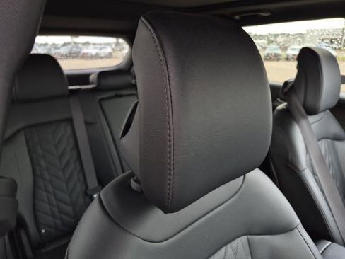 Used 2025 Kia Sportage X-Line w/ Premium Package AWD/4WD image 17