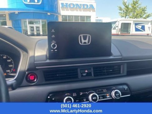 Certified 2024 Honda Pilot Touring image 8