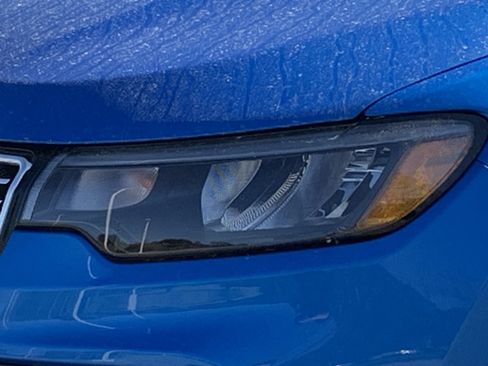 Used 2025 Jeep Compass Limited image 5