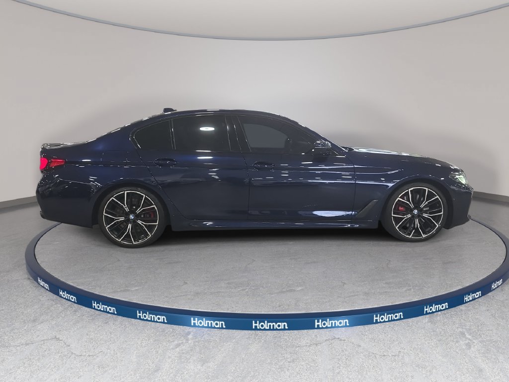Certified 2023 BMW M550i xDrive w/ Dynamic Handling Package AWD/4WD image 4
