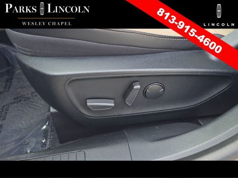 Used 2020 Ford Escape Titanium FWD image 19