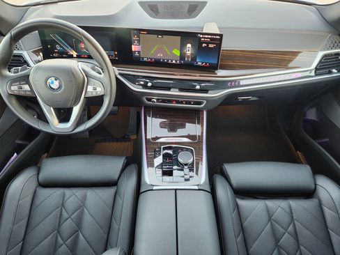 Used 2024 BMW X5 xDrive50e image 35