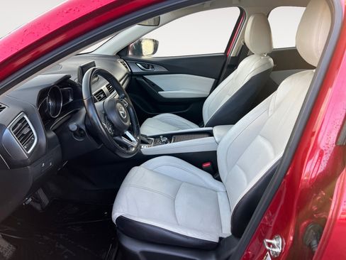 Used 2017 MAZDA MAZDA3 Grand Touring image 9