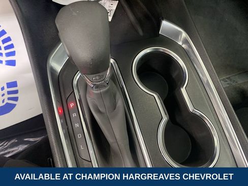 Used 2023 Chevrolet Traverse LT image 21