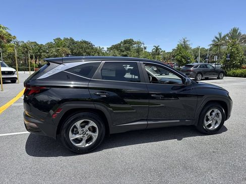 Used 2023 Hyundai Tucson SE FWD image 4