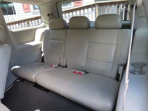 Used 2007 Chrysler Aspen Limited image 13