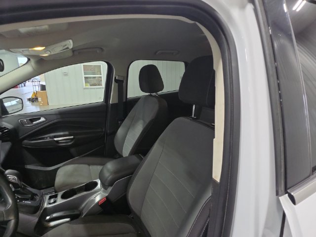 Used 2016 Ford Escape SE AWD/4WD image 17