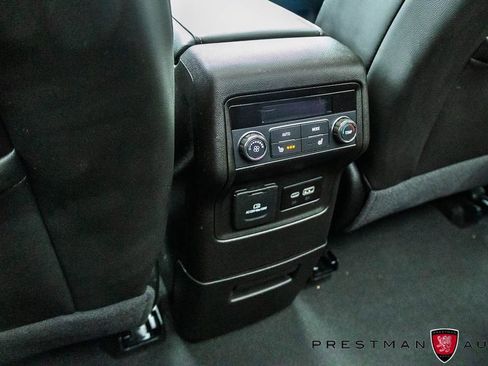 Used 2023 GMC Acadia Denali w/ Denali Technology Package AWD/4WD image 42