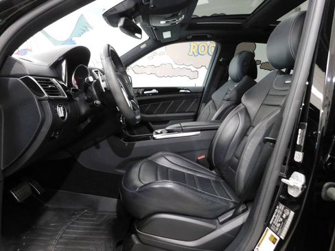 Used 2014 Mercedes-Benz ML 63 AMG 4MATIC image 29