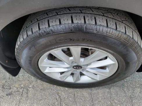 Used 2019 Kia Sorento AWD V6 image 39