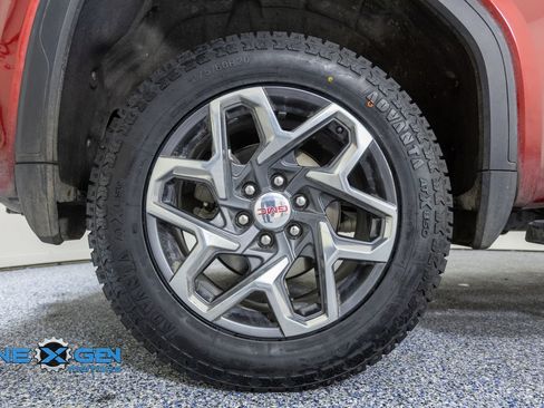 Used 2023 GMC Sierra 1500 SLT AWD/4WD image 45