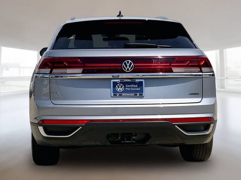 Certified 2026 Volkswagen Atlas Cross Sport SE AWD/4WD image 4
