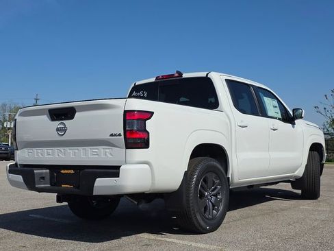 New 2026 Nissan Frontier SV w/ SV Convenience Package AWD/4WD image 15