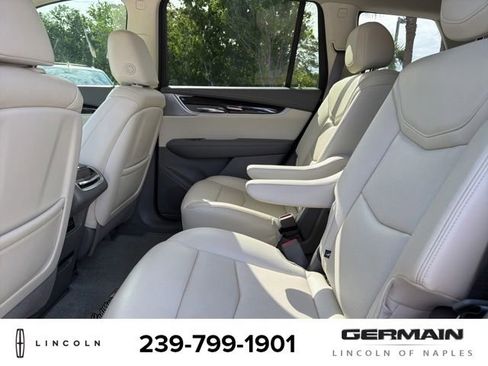 Used 2020 Cadillac XT6 Premium Luxury FWD image 13