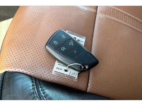 Used 2024 Chevrolet Silverado 3500 High Country w/ Technology Package image 18